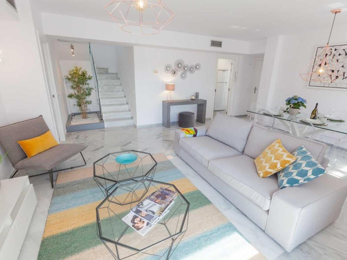 Apartamento Vacation I Naranjos, Exquisite Penthouse With Rooftop Terrace *