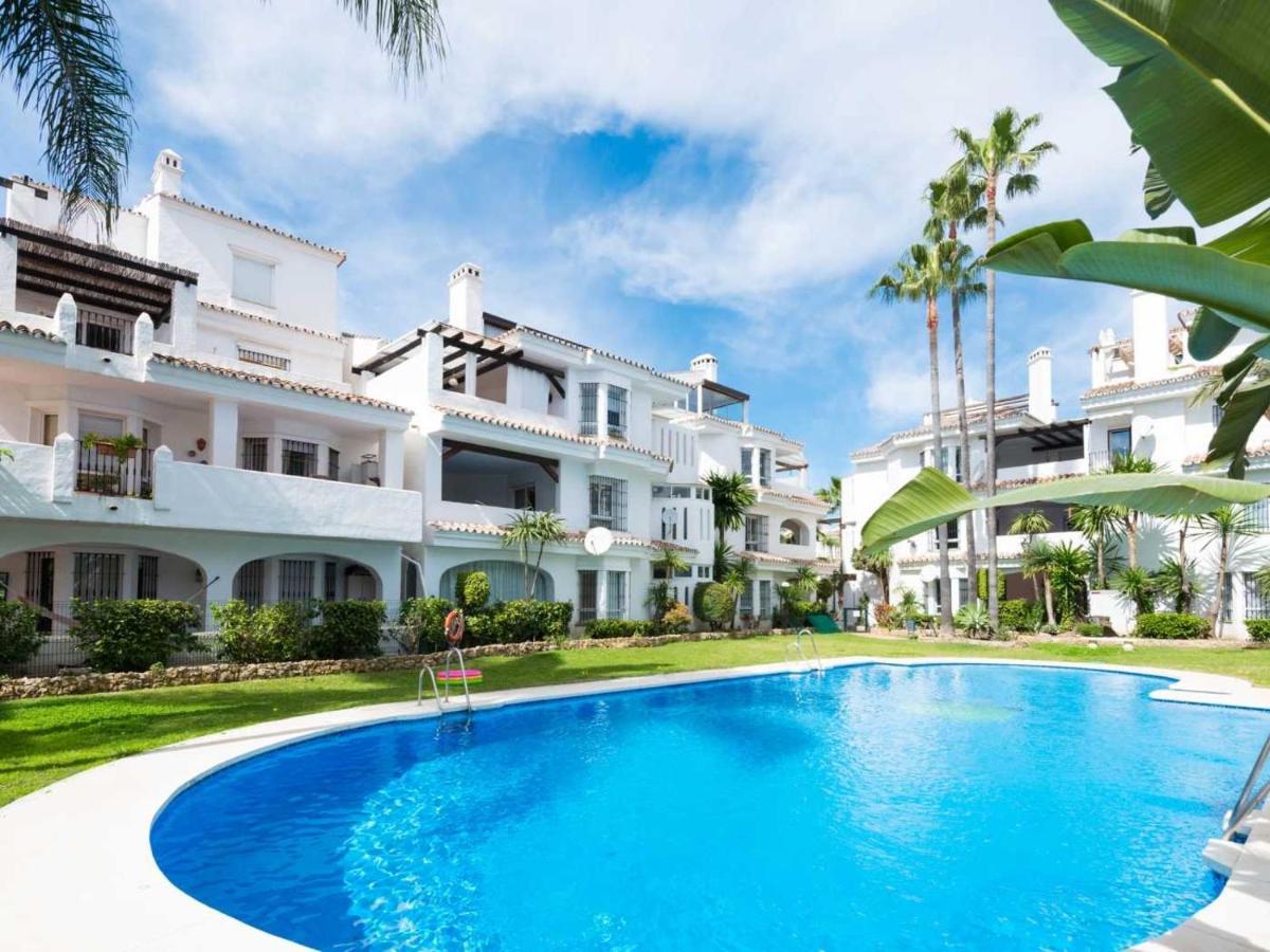Apartamento Vacation I Naranjos, Exquisite Penthouse With Rooftop Terrace Marbella